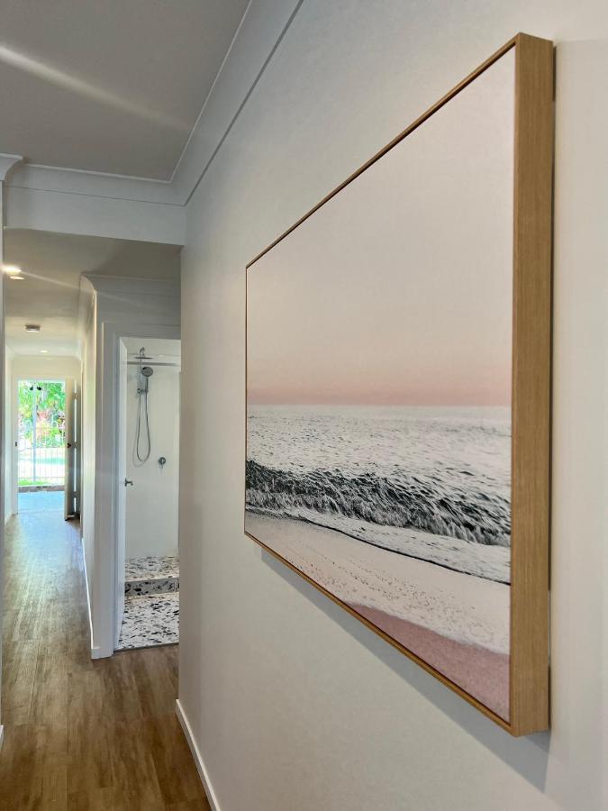 Comfortable Beach Home Scarborough Exterior photo